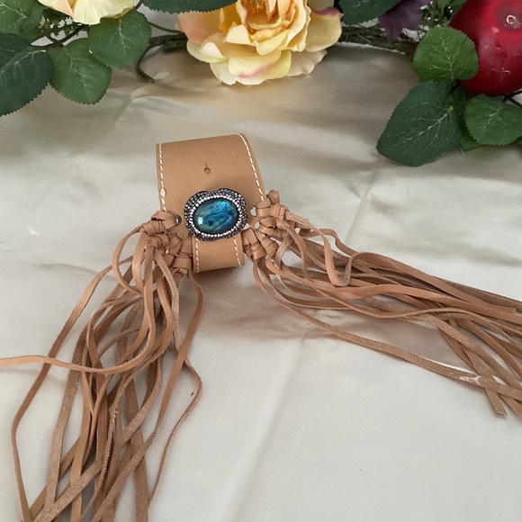 Genuine leather cuff , hand crafted - Picture 6 of 6